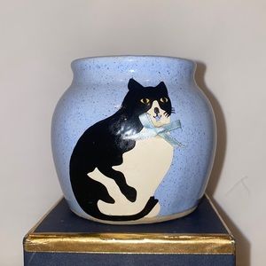 Vintage hand-painted Cat pottery Vase (3 1/4in)